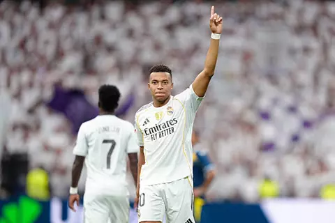 صباحك أوروبي.. ماجواير يرفض الدوري السعودي.. موقف أولمو.. وتصريحات مبابي